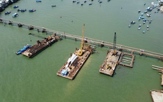 Khánh Hòa: Nhà thầu lý giải việc cầu Xóm Bóng ở Nha Trang chậm tiến độ
