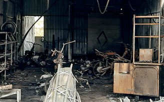 An Giang: Hỏa hoạn trong đêm, 3 căn nhà bị thiêu rụi