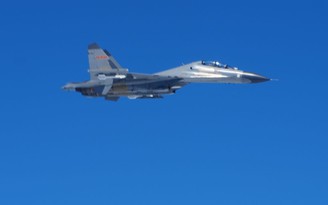Máy bay chiến đấu Trung Quốc chặn máy bay trinh sát Mỹ ở Biển Đông