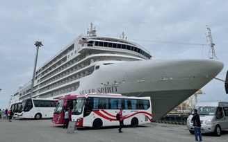 Vì sao du thuyền quốc tế liên tục hủy chuyến vào Nha Trang?