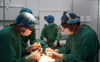 Hai bệnh viện hạng đặc biệt phối hợp thực hiện ghép tạng 'xuyên Việt'