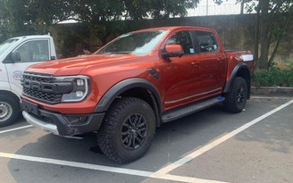 Ford Ranger Raptor 2023 lộ diện tại Việt Nam