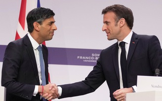 Cuộc chơi ngoài, đối tác trong của Anh và Pháp