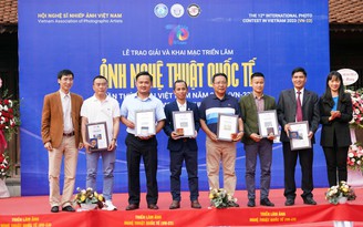 10.330 tác phẩm dự cuộc thi Ảnh nghệ thuật quốc tế lần thứ 12 tại Việt Nam