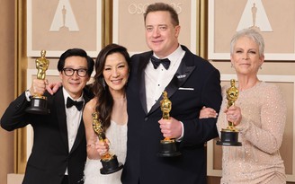 5 chiến thắng làm nên lịch sử tại Oscar 2023