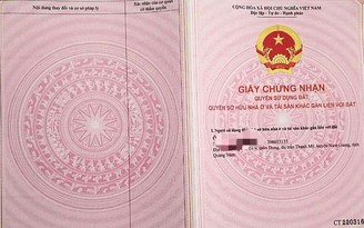 Quảng Nam: Khởi tố người phụ nữ dùng sổ đỏ giả lừa hàng trăm triệu đồng