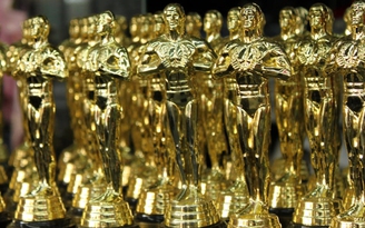 Trước thềm Oscar 2023: Vượt qua tranh cãi, hướng đến khán giả hơn