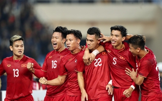 HLV Troussier công bố danh sách đội tuyển Việt Nam, không có Quang Hải và Văn Toàn