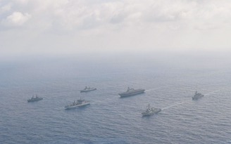 Căng thẳng ngoại giao pháo hạm ở Biển Đông