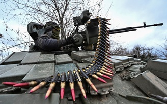 Chiến sự ngày 400: Nga nói Ukraine tập trung lực lượng gần tiền tuyến