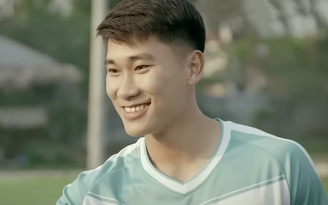 Cầu thủ Nhâm Mạnh Dũng bất ngờ xuất hiện trên phim Việt giờ vàng