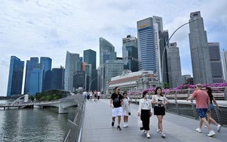 Tin Covid-19 ngày 7.3: Singapore gia hạn luật phòng chống đại dịch