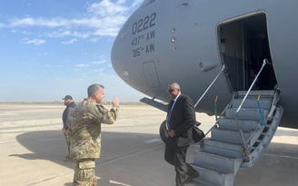 Bộ trưởng Quốc phòng Mỹ bất ngờ thăm Iraq