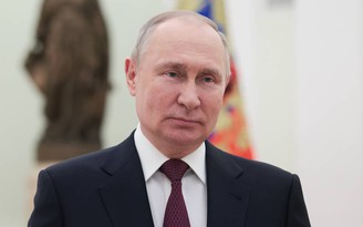 Tổng thống Putin nói Nga đang bị đe dọa về an ninh và chủ quyền