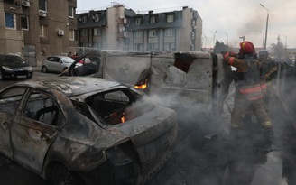 Chiến sự ngày 379: Nga dội tên lửa khắp Ukraine, nói trả đũa 'tấn công khủng bố'