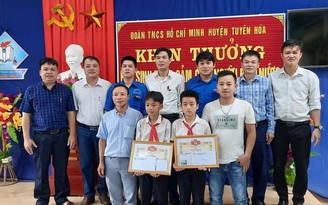 Vinh danh 2 học sinh cứu người lớn đuối nước