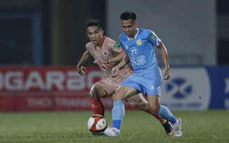 Đội Công an Hà Nội không bất ngờ khi thắng đậm, HLV Nam Định ca ngợi đối thủ