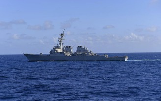 Tàu khu trục Mỹ đi qua eo biển Đài Loan sau khi Trung Quốc tập trận