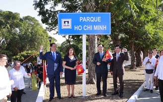 Cuba đổi tên công viên Hòa Bình thành công viên Hồ Chí Minh