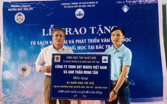 Tặng gần 1.200 cuốn sách cho trường học tại Quảng Nam