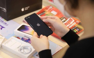 iPhone SE 2022 'biến mất' khỏi kệ hàng