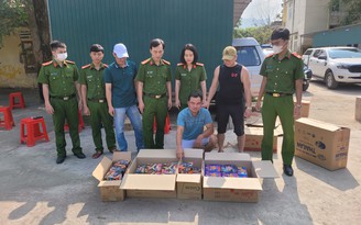 Bắt giữ xe chở 50 kg pháo lậu từ biên giới Quảng Trị