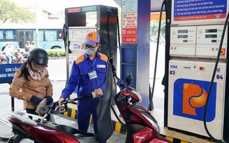 Bộ Tài chính đề xuất bỏ quy định rà soát chi phí xăng dầu