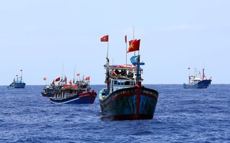 Bộ NN-PTNT: Lệnh cấm đánh cá của Trung Quốc 'vi phạm chủ quyền Việt Nam, vô giá trị'