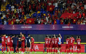 Dọc đường SEA Games 32: Đi xem những đôi chân trưởng thành từ U.21