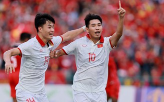 HLV Troussier mạnh tay thay đổi để U.22 Việt Nam đánh bại U.22 Myanmar trận tranh HCĐ