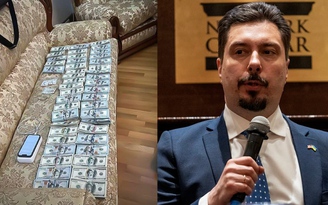 Nhiều cọc tiền USD bị phát hiện khi điều tra tham nhũng Tòa án Tối cao Ukraine