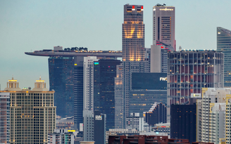 Singapore tìm cách tránh suy thoái kinh tế