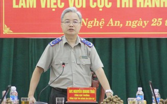 'Kiên quyết đưa ra khỏi bộ máy những công chức suy thoái, biến chất'