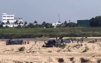 Chủ tịch UBND tỉnh Quảng Ngãi chỉ đạo khẩn sau phản ánh trộm cát lộng hành