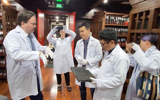 Mỹ hỗ trợ bảo tồn mộc bản triều Nguyễn