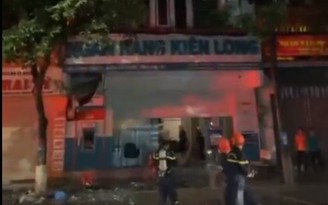 Cháy trong đêm tại một chi nhánh ngân hàng ở Đắk Lắk