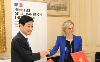 Nhật Bản và Pháp ký thỏa thuận hợp tác trong lĩnh vực hạt nhân