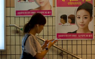 ‘Du lịch phẫu thuật thẩm mỹ’ bùng nổ tại Hàn Quốc

