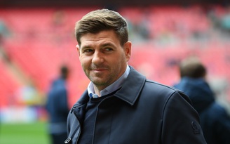 HLV Steven Gerrard bất ngờ được đội bóng ở Ả Rập Xê Út tiếp cận