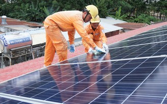 Miễn giấy phép điện lực với doanh nghiệp lắp điện mặt trời mái nhà tự sử dụng