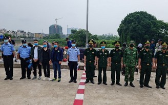 Quảng Ninh: Bàn giao 3 người Trung Quốc nhập cảnh trái phép