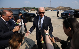 Tổng thống Biden nói Ukraine sẽ không dễ dàng gia nhập NATO