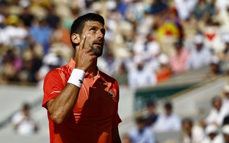 Djokovic tiếp tục gây tranh cãi khi chỉ trích người hâm mộ Pháp mở rộng 
