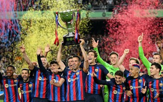 Thanh tra UEFA đề nghị cấm CLB Barcelona tham dự Champions League