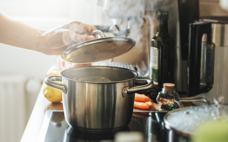 Cách dùng bếp từ hiệu quả, tiết kiệm điện trong gia đình