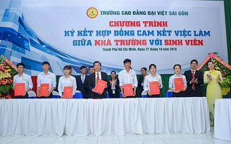 Vì sao ngày càng nhiều thí sinh lựa chọn cao đẳng thực hành?