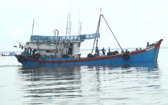 Điều tra tàu cá vận chuyển trái phép gần 60.000 lít dầu DO