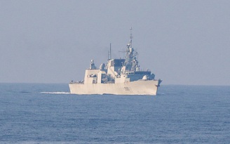 Tàu chiến Mỹ, Canada di chuyển qua eo biển Đài Loan