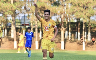Trung vệ trẻ 1,91 m của HAGL được chơi ở vị trí 'lạ' tại U.17 Việt Nam