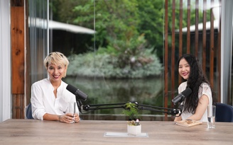 ‘Chuyện thứ VI’ cùng Thùy Minh: Tính nữ không còn quan trọng trên bàn phỏng vấn